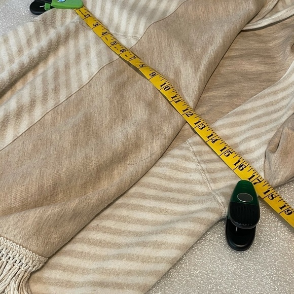 Anthropologie Saturday Sunday Beige Elise Fringe Sweater Cardigan asymmetrical - Picture 13 of 15